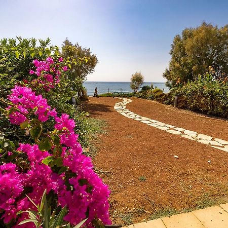 Mariliz Apartment Larnaca Exterior photo